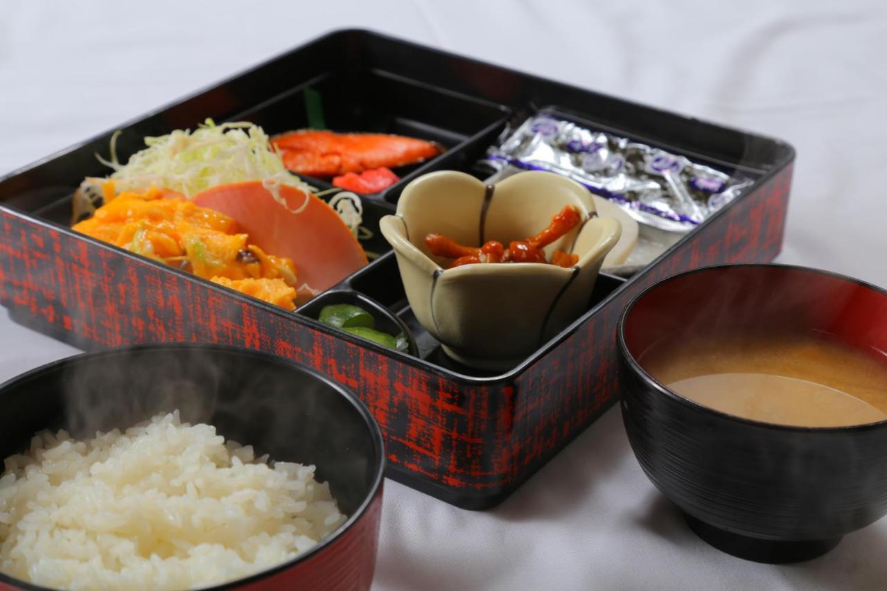 Lake Side Hotel Minatoya Inawashiro Экстерьер фото